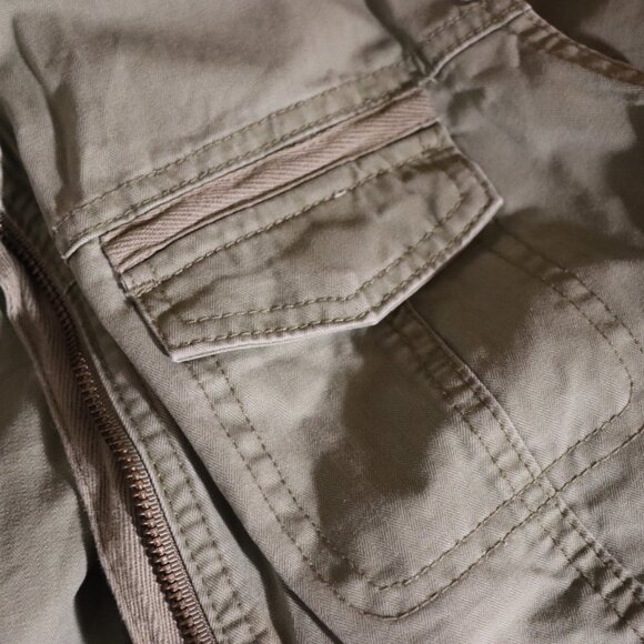 Merona green rugged style casual vest, size large, functional pockets, adjustabl - Picture 6 of 11